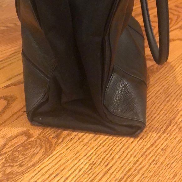 Tory Burch Tote Bag - Picture 5 of 7